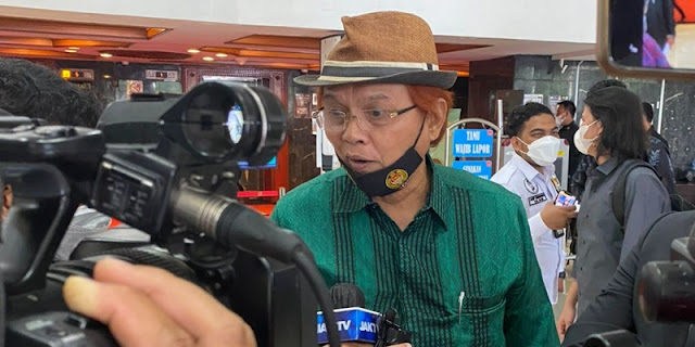 Ⓒ Hak cipta foto di atas dikembalikan sesungguhnya kepada pemilik foto Ⓒ Hak cipta foto di atas dikembalikan sesungguhnya kepada pemilik foto