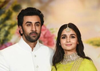 Ranbir Kapoor dan Alia Bhatt Kompak Mau Bikin Tatoo Nama Anaknya