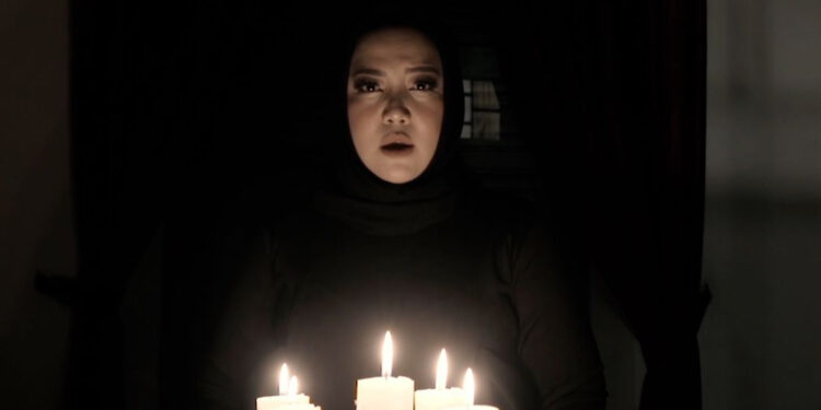 Ⓒ Hak cipta foto di atas dikembalikan sesungguhnya kepada sang pemilik foto Ⓒ Hak cipta foto di atas dikembalikan sesungguhnya kepada pemilik foto