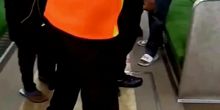 Ⓒ Hak cipta foto di atas dikembalikan sesungguhnya kepada sang pemilik foto Ⓒ Hak cipta foto di atas dikembalikan sesungguhnya kepada pemilik foto