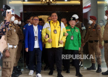 Koalisi Indonesia Bersatu Daftar Bareng Ke Kpu. Foto/Republika