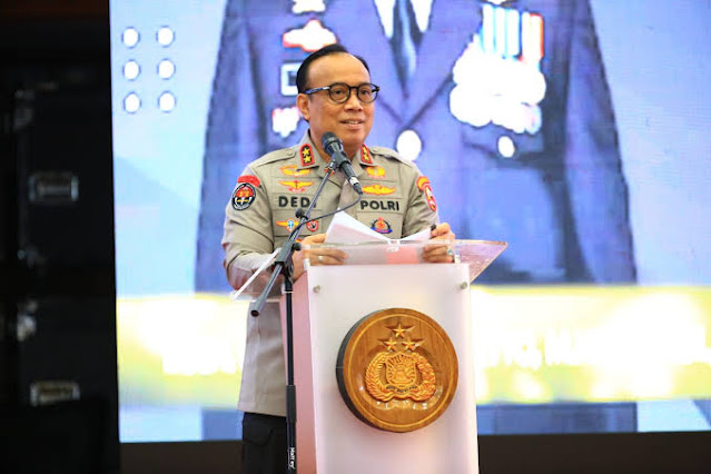 Ⓒ Hak cipta foto di atas dikembalikan sesungguhnya kepada pemilik foto Ⓒ Hak cipta foto di atas dikembalikan sesungguhnya kepada pemilik foto