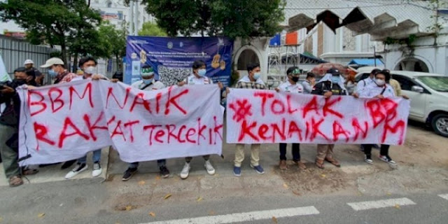 Kenaikan BBM, Suara Wakil Rakyat atau Wakil Penjahat?