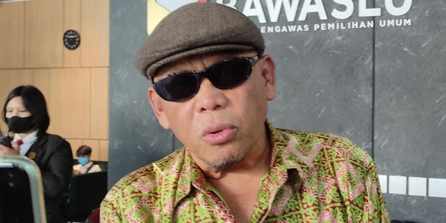 Ⓒ Hak cipta foto di atas dikembalikan sesungguhnya kepada pemilik foto Ⓒ Hak cipta foto di atas dikembalikan sesungguhnya kepada pemilik foto