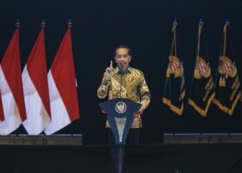 Jokowi: Bbm Naik 10 Persen Demonya Tiga Bulan, Bagaimana 100 Persen?