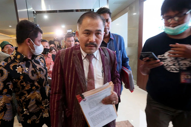 Ⓒ Hak cipta foto di atas dikembalikan sesungguhnya kepada pemilik foto Ⓒ Hak cipta foto di atas dikembalikan sesungguhnya kepada pemilik foto