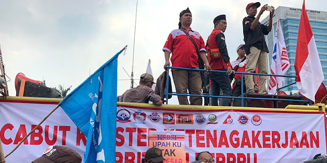 Ⓒ Hak cipta foto di atas dikembalikan sesungguhnya kepada sang pemilik foto Ⓒ Hak cipta foto di atas dikembalikan sesungguhnya kepada pemilik foto