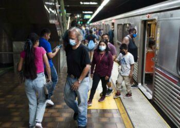 Metro Di San Francisco Gunakan Elang Usir Merpati