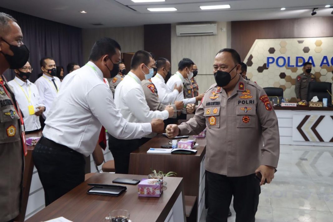 Kapolda Aceh Irjen Pol Ahmad Haydar membuka Pelatihan Pra Operasi Antik Seulawah II-2022 yang digelar Aula Machdum Sakti, Lantai 3 Mapolda Aceh, Kamis pagi, tanggal 10 Agustus 2022. FOTO/Dok. Humas Polda Aceh
