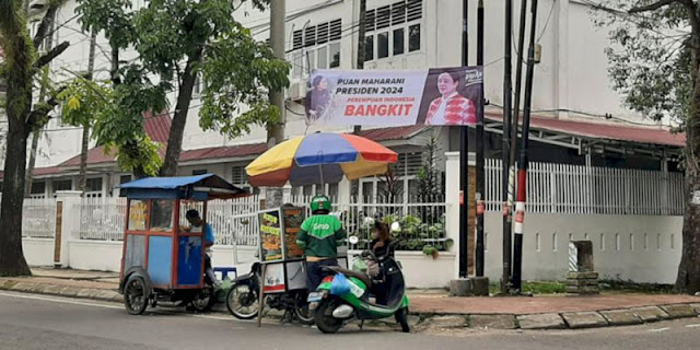 Setelah “Kepak Sayap Kebhinekaan”, Spanduk "Puan Maharani Presiden 2024" Kini Menyebar di Kota Medan