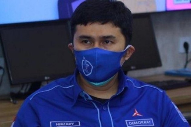 Ⓒ Hak cipta foto di atas dikembalikan sesungguhnya kepada sang pemilik foto Ⓒ Hak cipta foto di atas dikembalikan sesungguhnya kepada pemilik foto