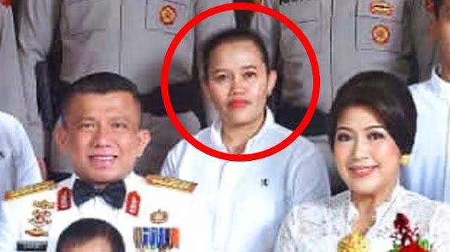 Ⓒ Hak cipta foto di atas dikembalikan sesungguhnya kepada sang pemilik foto Ⓒ Hak cipta foto di atas dikembalikan sesungguhnya kepada pemilik foto