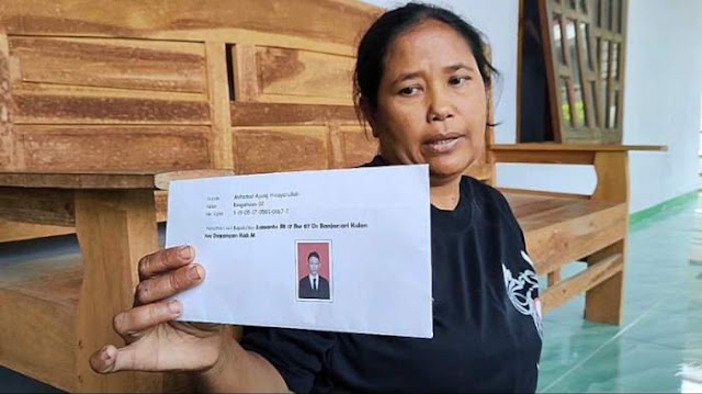 Ibu dari Pemuda bernama Muhammad Agung Hidayatulloh alias MAH (21 tahun) itu merupakan warga Dusun Mawatsari, Desa Banjarsari Kulon, Kecamatan Dagangan, Kabupaten Madiun, Jawa Timur. FOTO/Net