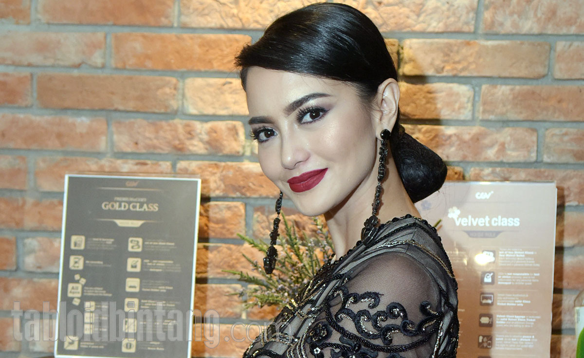 Putri Sulung Ririn Ekawati Disamperi Manajer Rp 1 Miliar di San Fransisco: Banyak Senang ya Nak