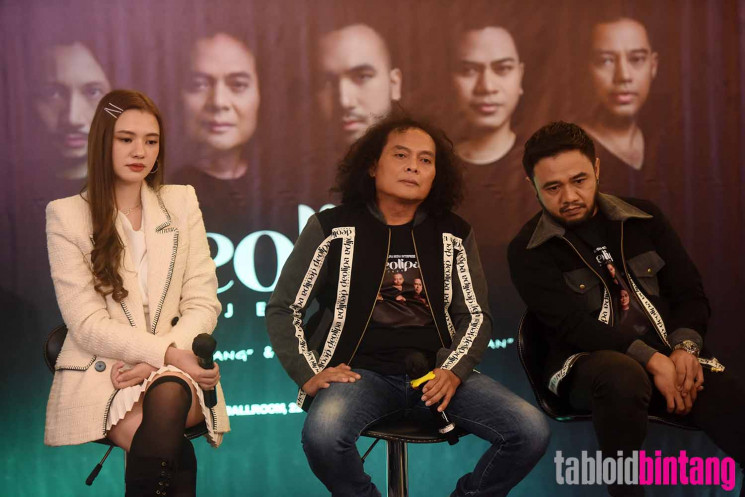 Deolipa Yumara meluncurkan dua lagu cinta berjudul Kembalilah Sayang dan Datang Dalam Kenangan. (Seno/tabloidbintang.com)