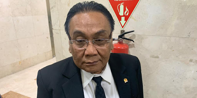 Ⓒ Hak cipta foto di atas dikembalikan sesungguhnya kepada pemilik foto Ⓒ Hak cipta foto di atas dikembalikan sesungguhnya kepada pemilik foto