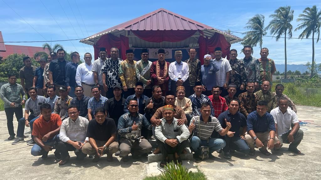 Ⓒ Hak cipta foto di atas dikembalikan sesungguhnya kepada pemilik foto Ⓒ Hak cipta foto di atas dikembalikan sesungguhnya kepada pemilik foto