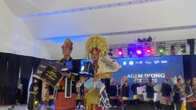 Ⓒ Hak cipta foto di atas dikembalikan sesungguhnya kepada sang pemilik foto Ⓒ Hak cipta foto di atas dikembalikan sesungguhnya kepada pemilik foto