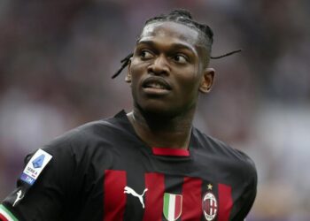 Pagari Leao Dari Klub-Klub Kaya, Ac Milan Tawarkan Kontrak Baru