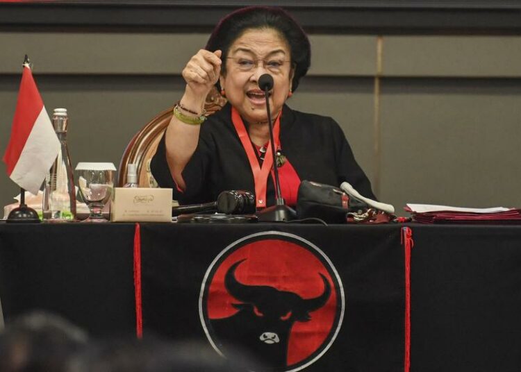 Kumpulkan Kepala Daerah, Megawati Minta Kader Fokus Kerja