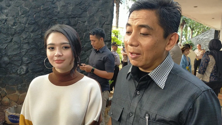 Sandy Arifin dan Wika Salim