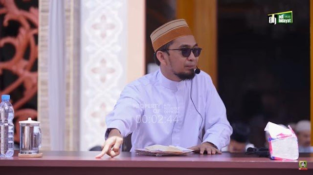 Ⓒ Hak cipta foto di atas dikembalikan sesungguhnya kepada pemilik foto Ⓒ Hak cipta foto di atas dikembalikan sesungguhnya kepada pemilik foto
