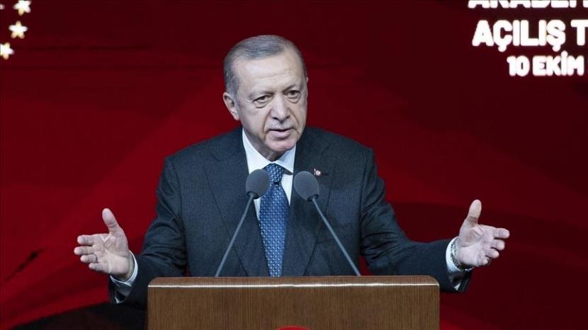 Presiden Turki Recep Tayyip Erdogan mengatakan kekhawatiran meningkat di negara-negara Barat di tengah krisis energi dan pangan