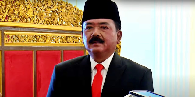 Ⓒ Hak cipta foto di atas dikembalikan sesungguhnya kepada pemilik foto Ⓒ Hak cipta foto di atas dikembalikan sesungguhnya kepada pemilik foto