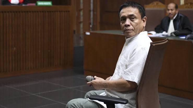 Mantan Gubernur Aceh Irwandi Yusuf bebas bersyarat hari ini. Sebelumnya, dia divonis 7 tahun penjara dalam kasus suap sebesar Rp 1,05 miliar. FOTO/Net