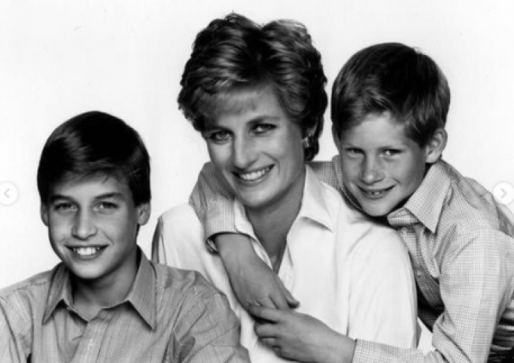 Ⓒ Hak cipta foto di atas dikembalikan sesungguhnya kepada sang pemilik foto Ⓒ Hak cipta foto di atas dikembalikan sesungguhnya kepada pemilik foto