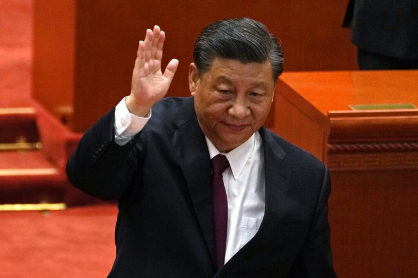 Konferensi Partai Komunis China membuka jalan bagi Presiden Xi Jinping untuk memperpanjang masa jabatan lima tahun mendatang. Langkah ini menjadikannya Xi sebagai politisi China yang paling kuat sejak Mao Zedong.