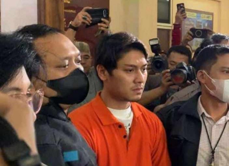 Ⓒ Hak cipta foto di atas dikembalikan sesungguhnya kepada sang pemilik foto Ⓒ Hak cipta foto di atas dikembalikan sesungguhnya kepada pemilik foto