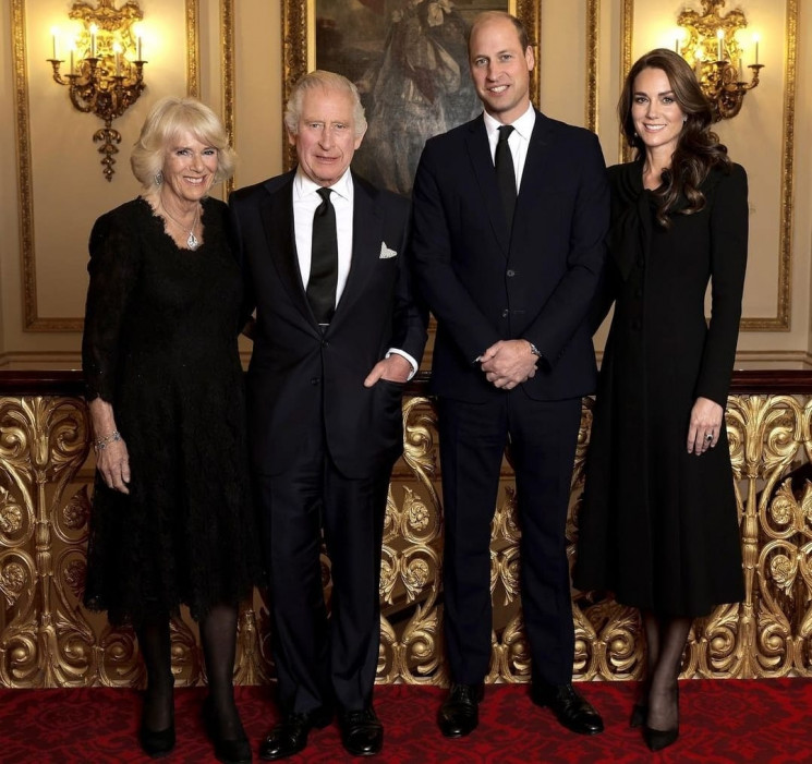 Ⓒ Hak cipta foto di atas dikembalikan sesungguhnya kepada sang pemilik foto Ⓒ Hak cipta foto di atas dikembalikan sesungguhnya kepada pemilik foto