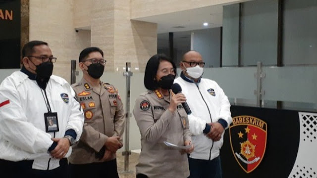 Ⓒ Hak cipta foto di atas dikembalikan sesungguhnya kepada pemilik foto Ⓒ Hak cipta foto di atas dikembalikan sesungguhnya kepada pemilik foto