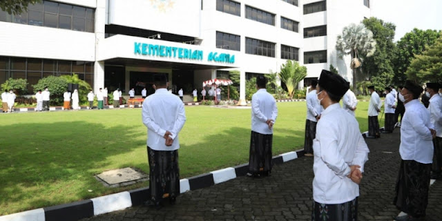 Ⓒ Hak cipta foto di atas dikembalikan sesungguhnya kepada pemilik foto Ⓒ Hak cipta foto di atas dikembalikan sesungguhnya kepada pemilik foto