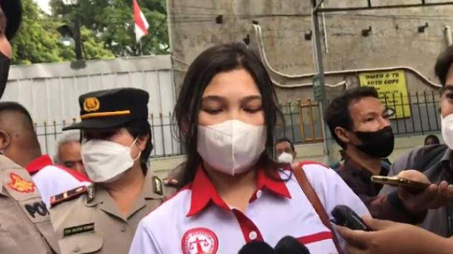 Ⓒ Hak cipta foto di atas dikembalikan sesungguhnya kepada pemilik foto Ⓒ Hak cipta foto di atas dikembalikan sesungguhnya kepada pemilik foto