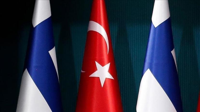 Delegasi Turki dan Finlandia pada Selasa (25/10/2022) bertemu untuk membahas ekstradisi tersangka teroris yang dicari oleh Turki bedasarkan kesepakatan bergabungnya Finlandia ke NATO yang dicapai pada Juni ini.