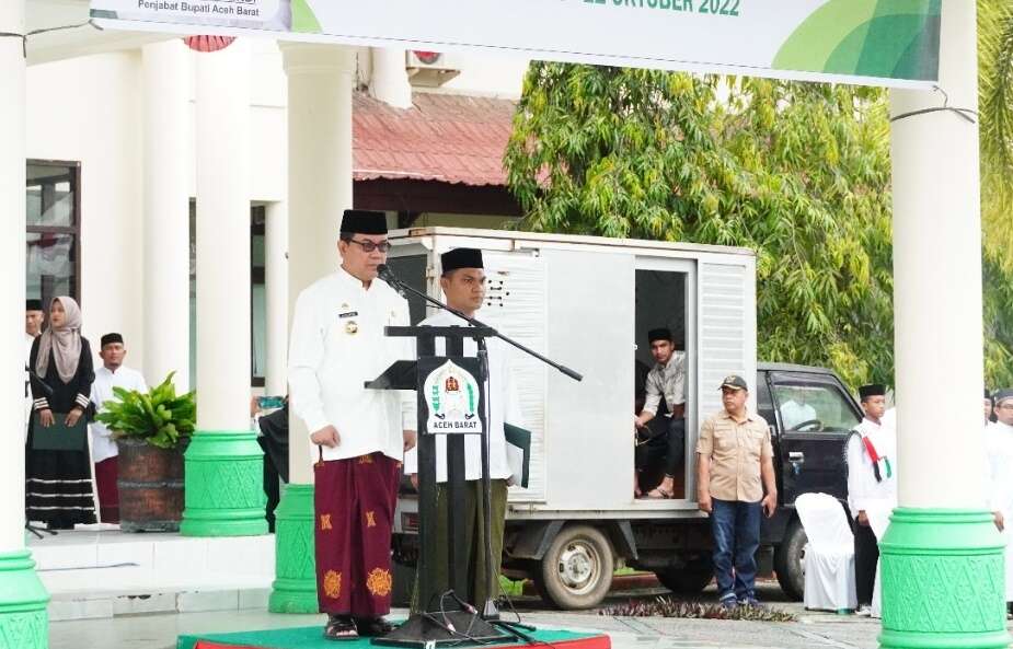 Pj Bupati Aceh Barat Jadi Inspektur Upacara Hari Santri Nasional