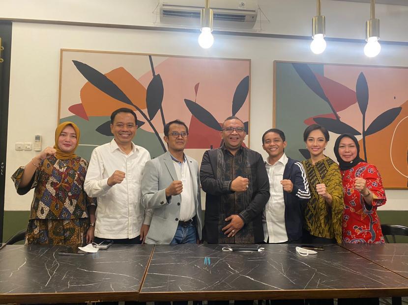 Sejumlah pimpinan parpol mengadakan pertemuan malam ini di Jakarta.