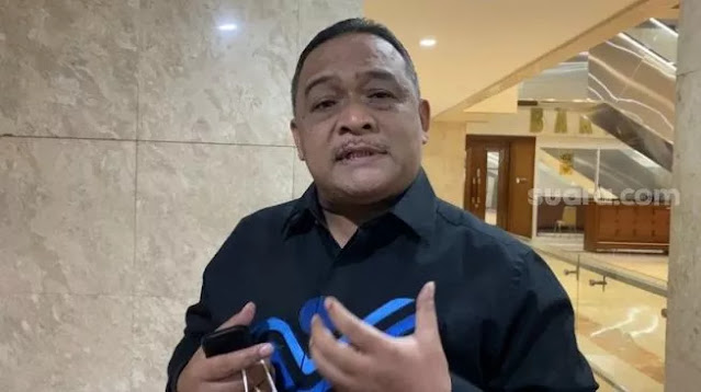 Ⓒ Hak cipta foto di atas dikembalikan sesungguhnya kepada pemilik foto Ⓒ Hak cipta foto di atas dikembalikan sesungguhnya kepada pemilik foto