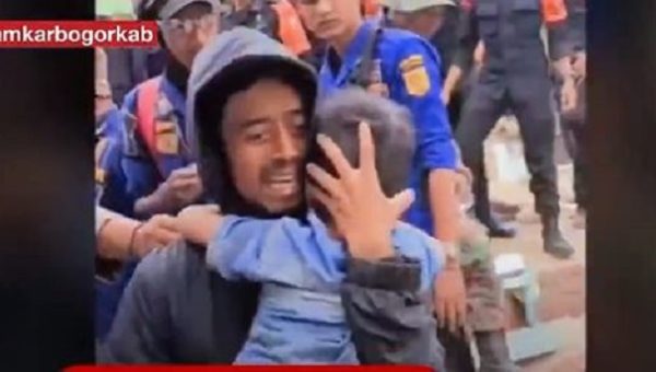 Ⓒ Hak cipta foto di atas dikembalikan sesungguhnya kepada pemilik foto Ⓒ Hak cipta foto di atas dikembalikan sesungguhnya kepada pemilik foto