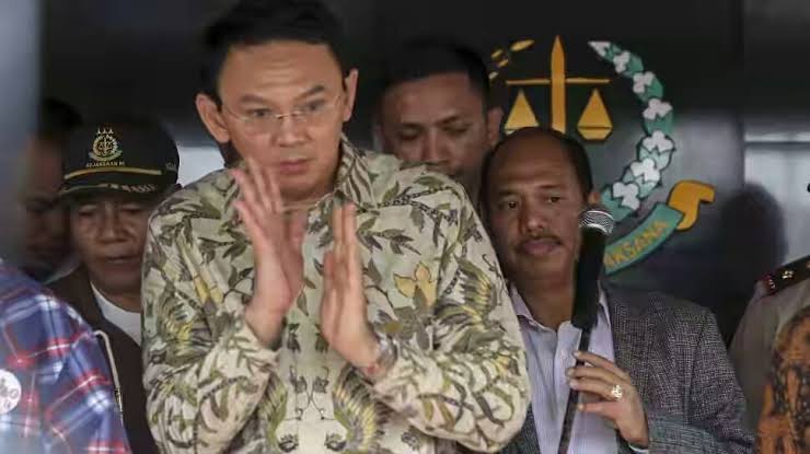 Diduga Orang 'Pintar Ngomong' yang Disinsir Ahok adalah Anies, Refly: Ternyata, Ada yang Gak Bisa Move On!