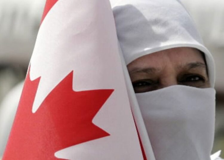 Muslim Kanada. Dua Muslim Terima Penghargaan Wanita Paling Berpengaruh Kanada