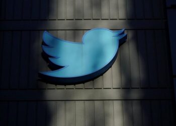 Sebuah tanda di kantor pusat Twitter di San Francisco, Jumat, 18 November 2022. Twitter kemungkinan akan memangkas lebih banyak karyawannya lagi.