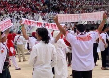 Kumpul Relawan Jokowi Secara Terang Benderang Gaungkan 3 Periode: Pesannya Clear!
