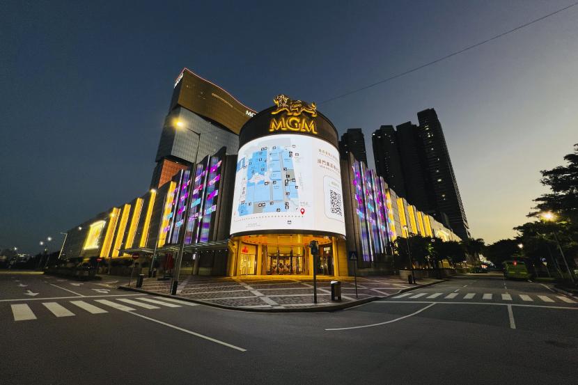 Pihak berwenang di Makau mengatakan pusat kasino terbesar di dunia itu mulai kembali normal. Makau mengadakan dua tes massal Covid-19 pekan lalu dan hasilnya menunjukkan tidak ada kasus infeksi baru.