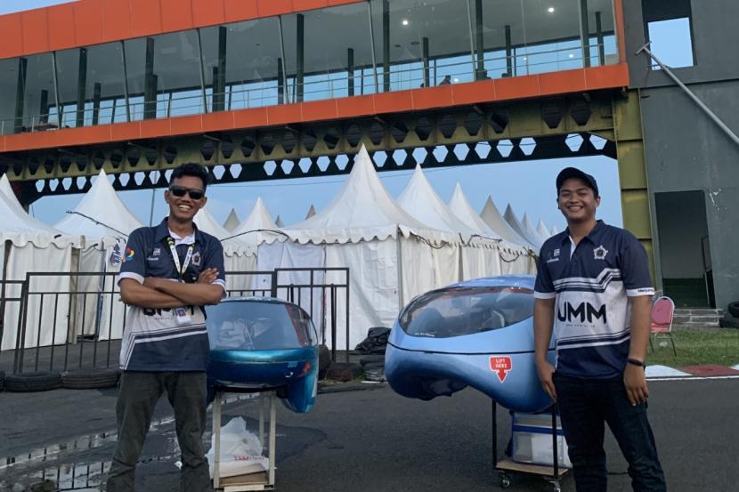 Mekatronic Team 3 Universitas Muhammadiyah Malang (UMM) berhasil menyabet juara tiga dalam ajang Kontes Mobil Hemat Energi (KMHE) Nasional yang dilaksanakan di Circuit Gelora Bung Tomo, Surabaya. Tim itu berlaga di kategori prototipe etanol pada 30 Oktober hingga 4 November 2022. 
