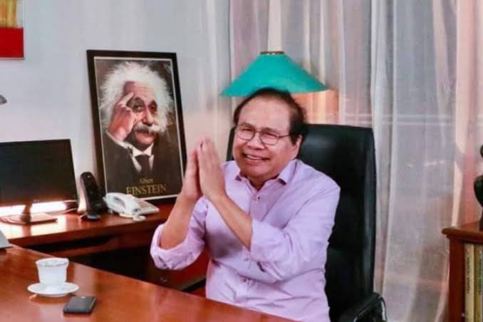 Pemimpin Rambut Putih Mikirin Rakyat? RR: Yang Ada Pangeran Tik-Tok, Cengengesan, Boro-boro Mikirin Rakyat