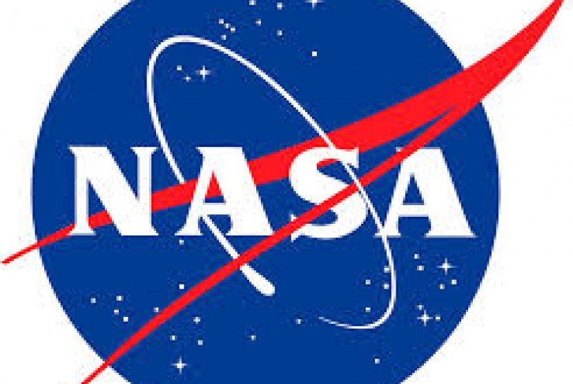 logo nasa. NASA mengkonfirmasi bahwa puing-puing yang ditemukan di dasar laut lepas pantai Atlantik Florida berasal dari pesawat ulang-alik Challenger yang jatuh. 