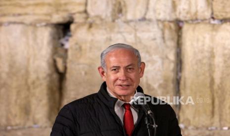 Netanyahu Bela Kunjungan Menterinya ke Masjid Al Aqsa.